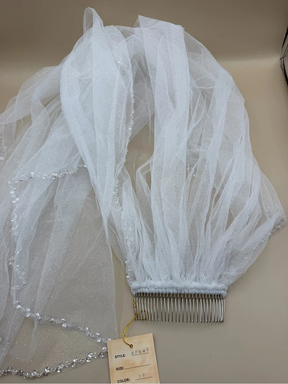 Giselle Bridals Ivory Sparkle Crystal Beaded Wedding Veil NWT